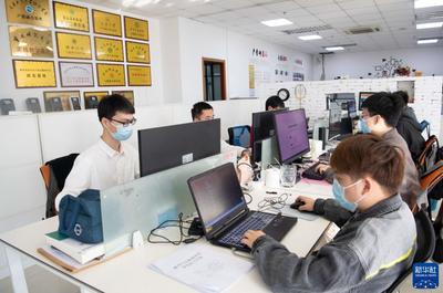 新华全媒+丨重庆 创新示范基地助力大学生逐梦创业 技术服务赋能企业成长