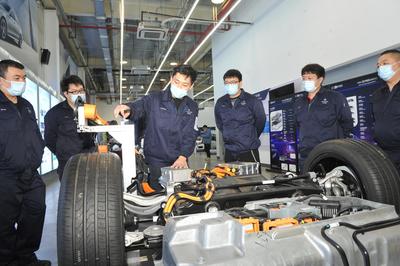 中国特色企业新型学徒制 万人培训班开启，助力企业技术服务新篇章